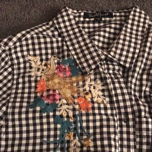 Gingham button down shirt with embroidered bird